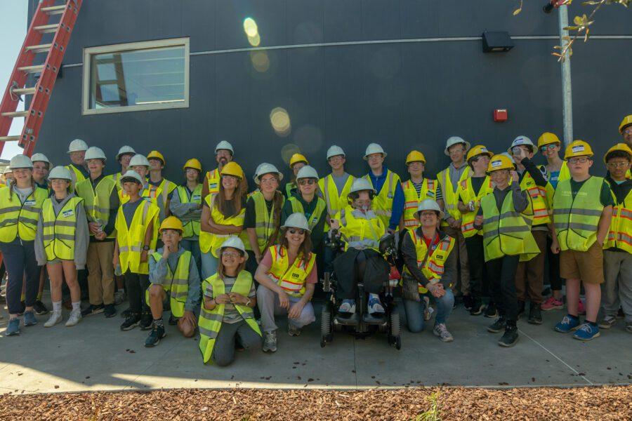 Volunteers at the Navigation Ctr